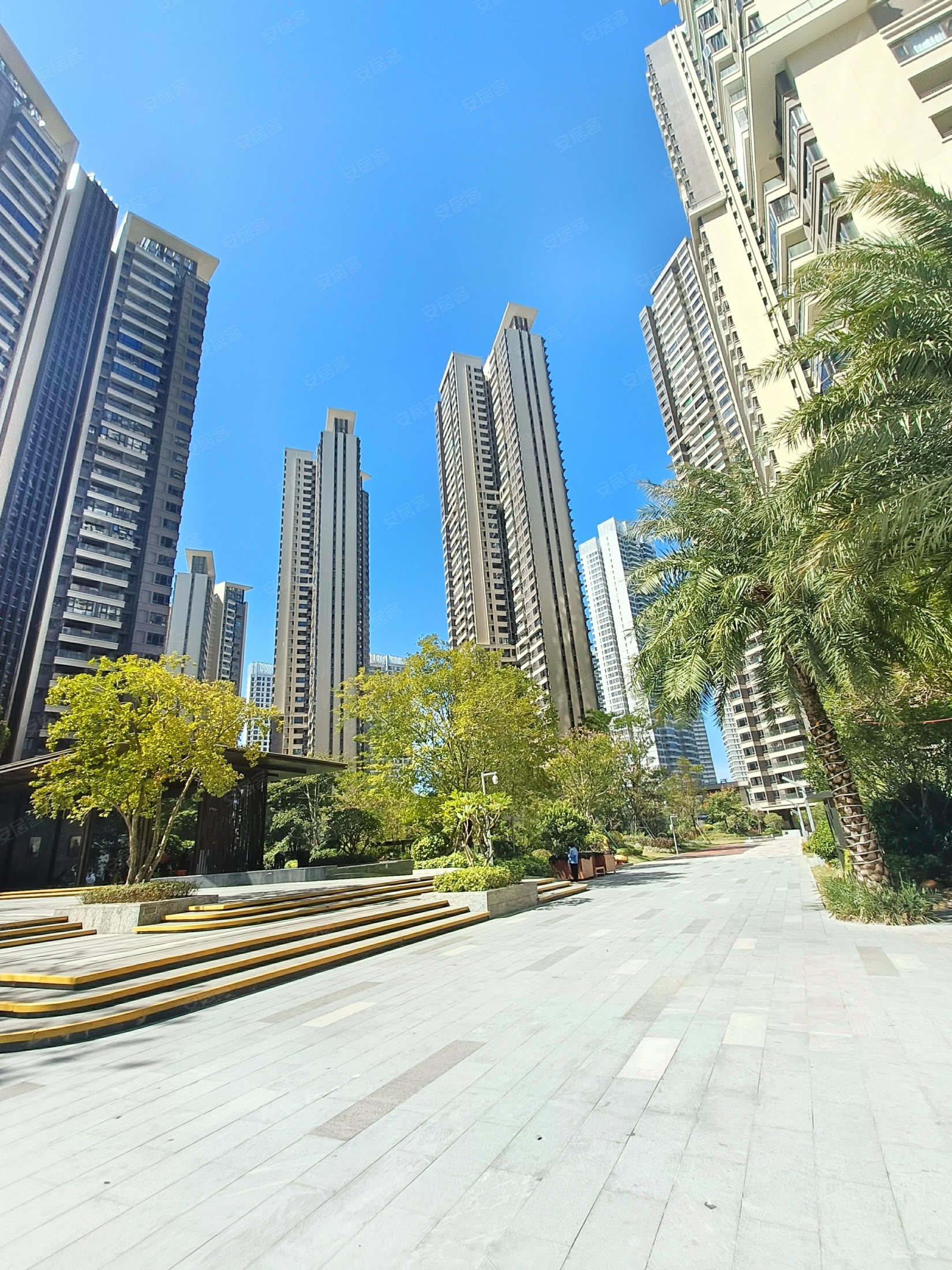 金山湖方直星耀国际精装3房朝南品牌家具家电拎包入住的