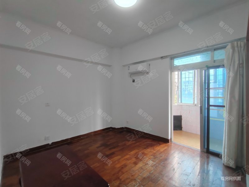 翠华花园电梯房出行方便满五商品房商圈成熟