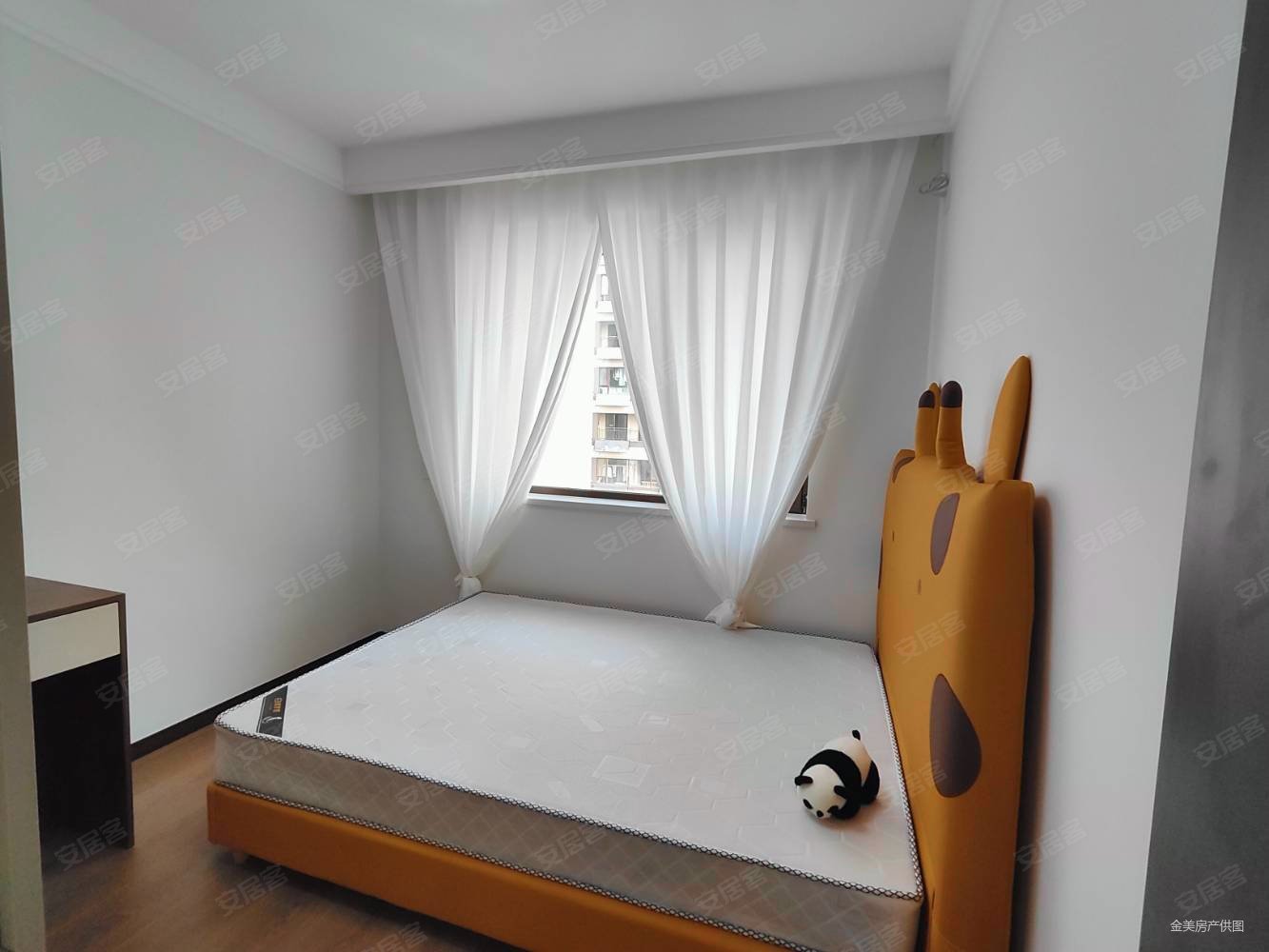 万科壹都会3室2厅2卫124㎡南北128万