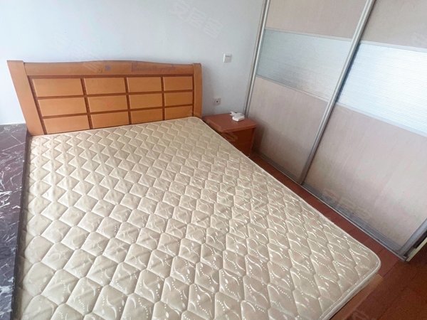 无锡新吴梅村嘉禾广场嘉禾广场 中心位置 两室一厅出租 购物方便 有