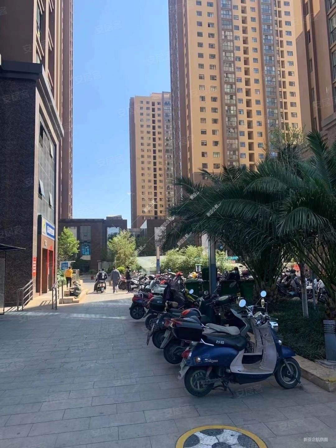 碧鸡名城精装3房97万随时看房