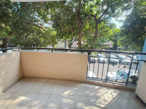 广州番禺大石丽水湾大石丽水湾 精装98平3室2卫 南向 民水电 天然气