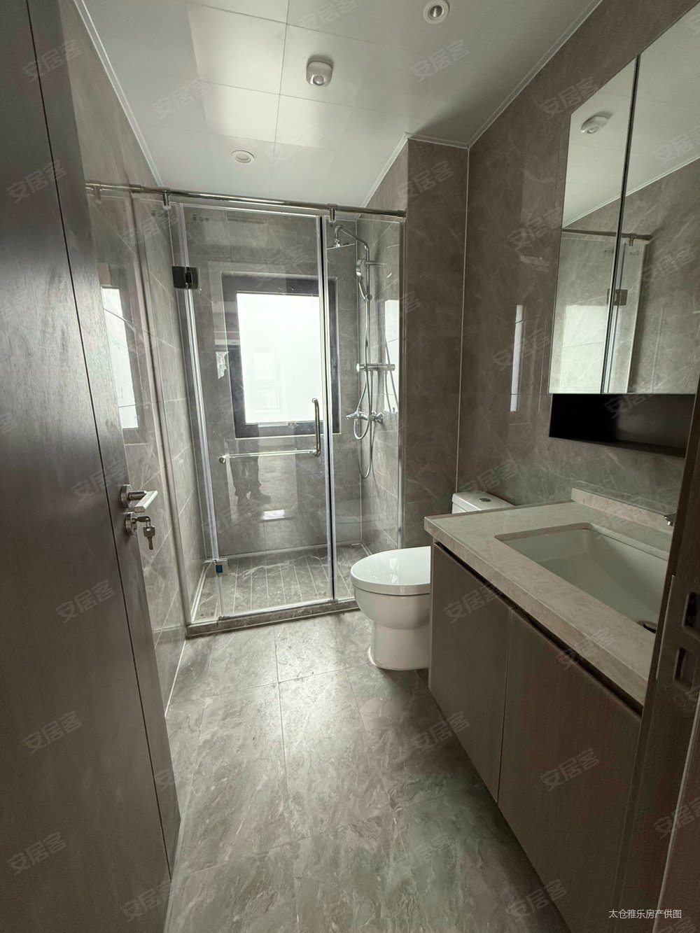 心望雅苑3室2厅2卫105㎡南北168万