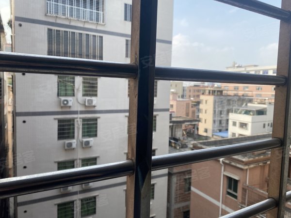 【多图】南岭村,龙归租房,南岭精装电梯两房一厅,户型方正明亮,家私