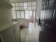 韶关浈江大学路东河金港湾公寓700包入住 家私电器齐全 停车位充足出租房源真实图片