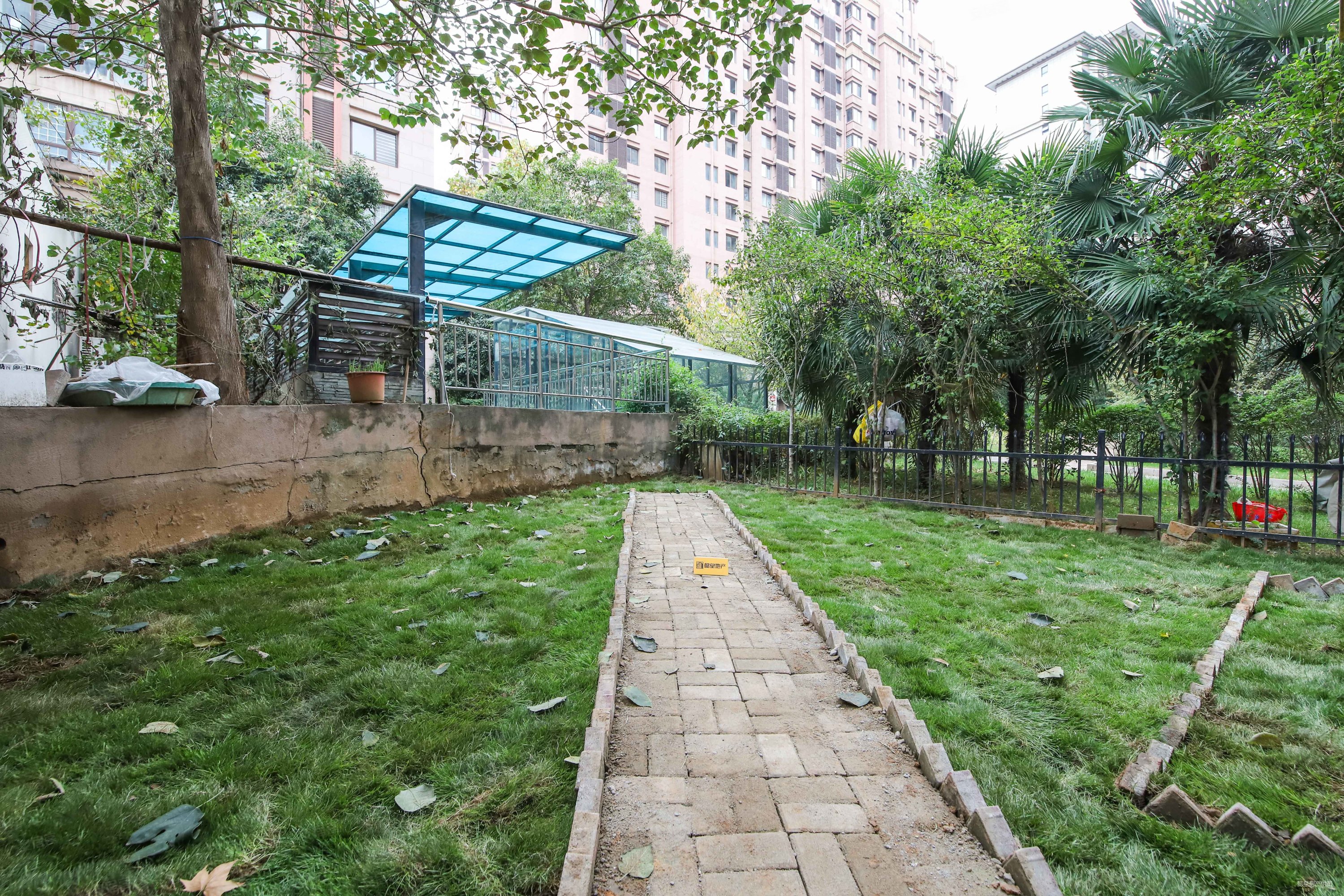 美伦山水华府一期2室2厅1卫85㎡南北79万