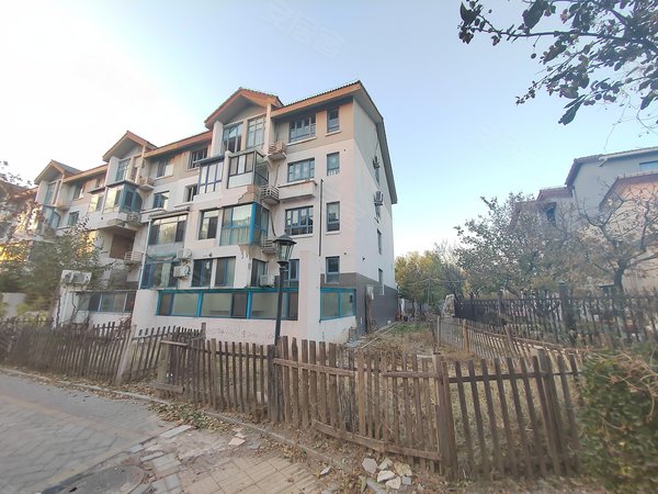 北京昌平小汤山南汤house(别墅)汤house 昨天出的房源 适合居家 9000