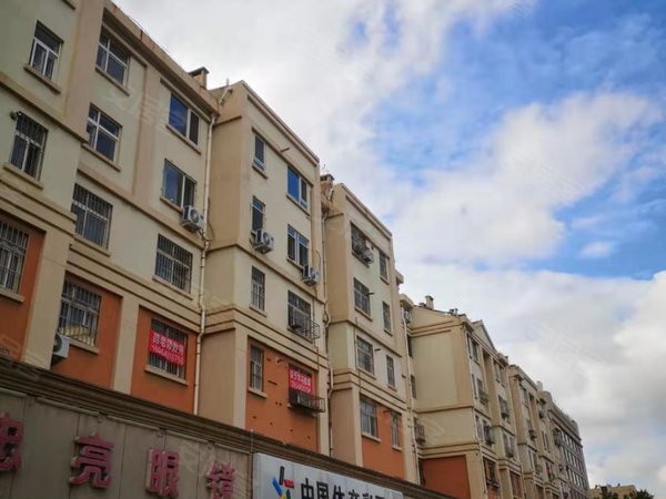 青岛城阳农业大学仁和居低楼层 农大旁 仁和居东区 2室2厅1卫  精装修