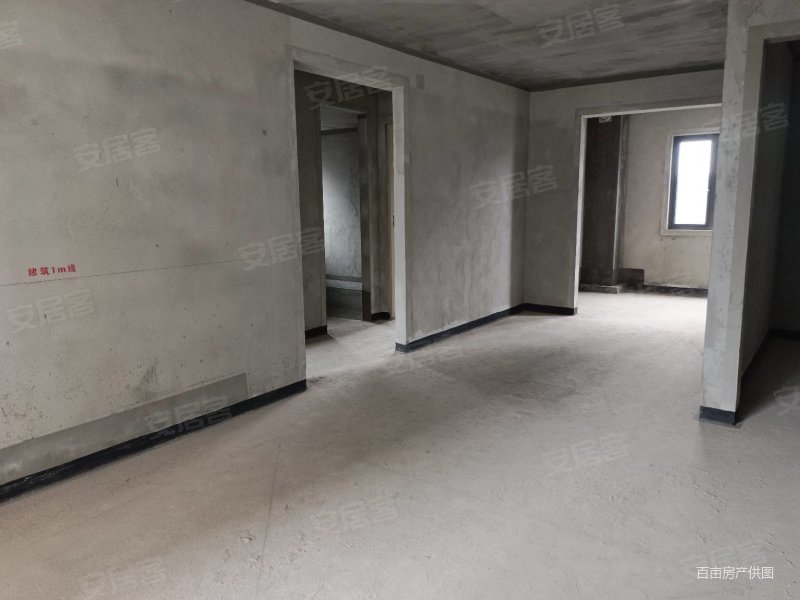 送1000平米露台 万象府三房两卫 花园菜园球场烧烤场都有了