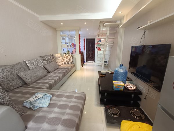 宝鸡渭滨东高新阳光上东东高新宝一中旁阳光上东电梯房家具家电齐全领包入住采光好动静分出租房源真实图片