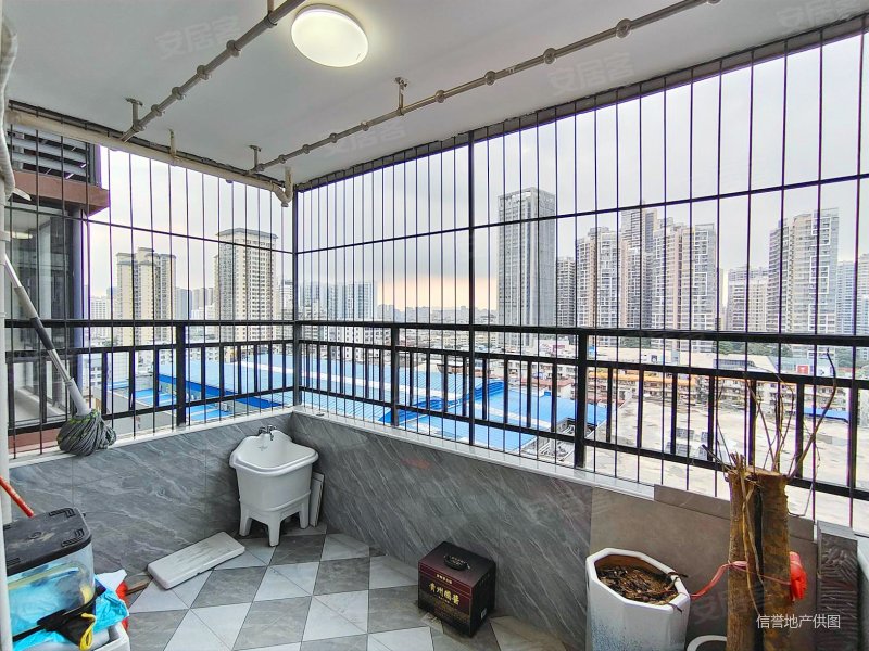 抬脚就是地铁口 精装大三房可改4房 大嘉汇康悦 已满二