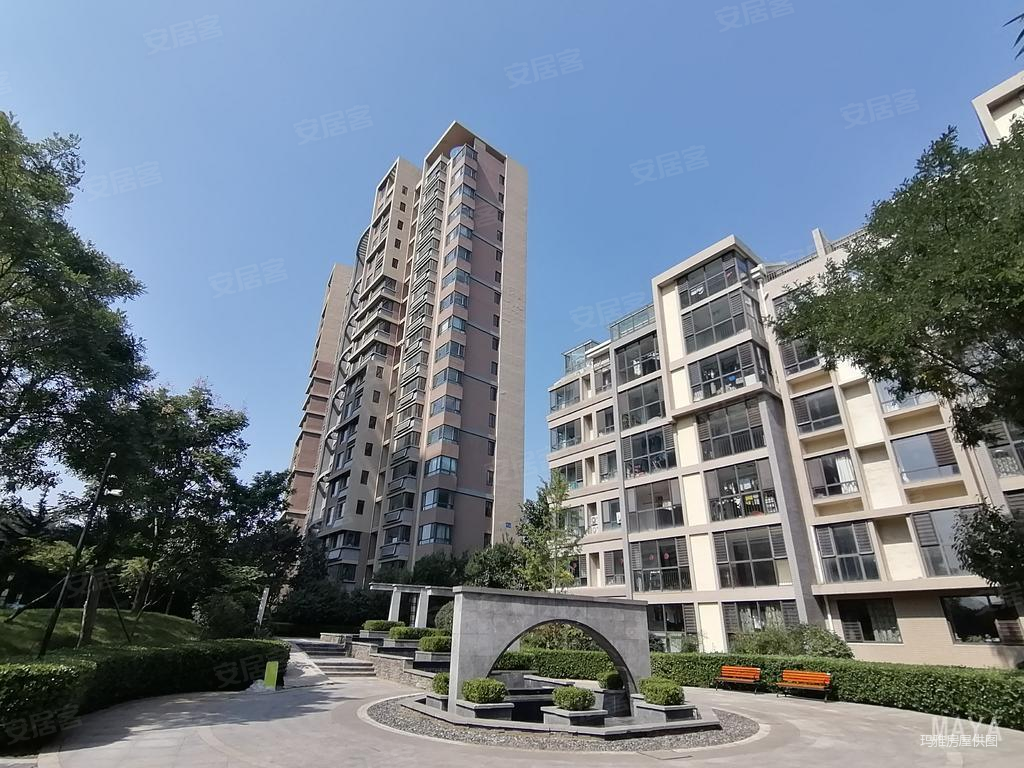 御景尚都(一期) 刚需两居 满五   购物方便 有电梯