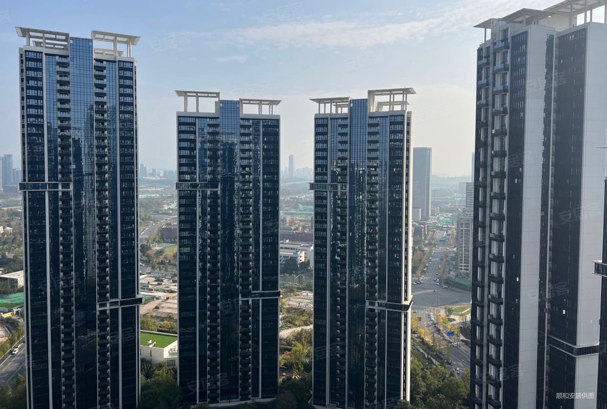 蔚蓝卡地亚花园城蔚蓝阁a区