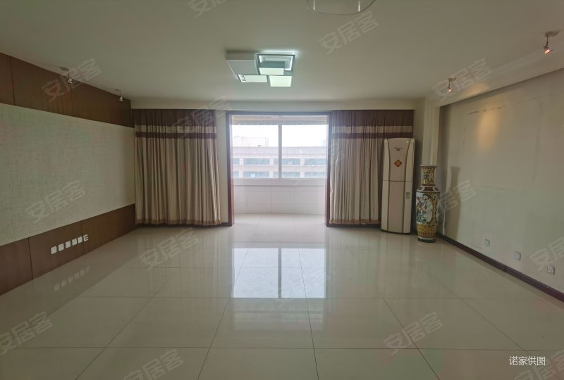 嘉海花园南向采光好中间好楼层购物方便近医院电梯房