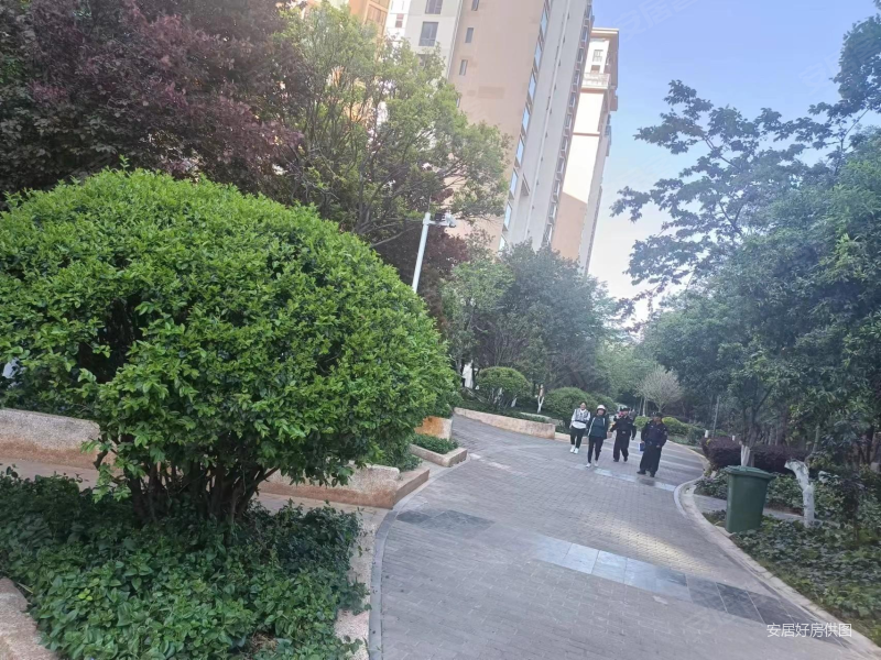 溪麓南郡 3室2厅1卫 精装修 82万