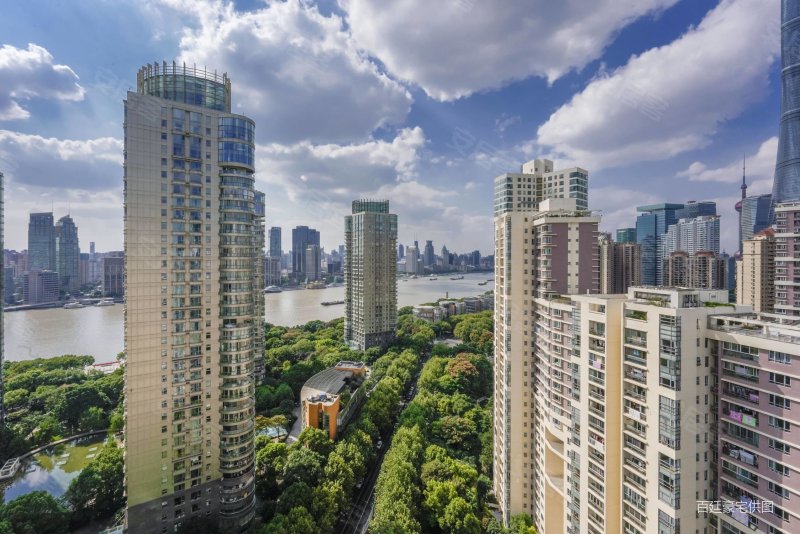 底价3000以上!江临天下300平复式 带200平露台