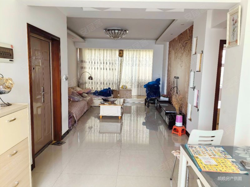 东泰花园大3房精装带家具家电130平诚心出售110万