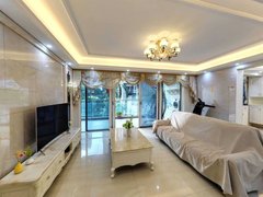 深圳宝安宝安中心区大露台,双大阳台,随时看房,钥匙在手出租房源真实图片
