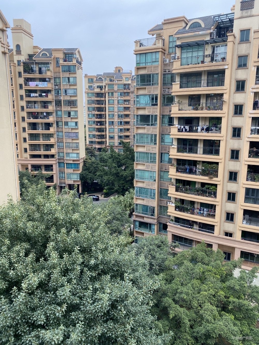 广州房产网>广州二手房>花都二手房>新区二手房>雅居乐雍华廷>