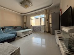 格尔木城区格尔木市盐湖广场玲珑湾花园 74平 两室一厅一卫 阳面房出租房源真实图片