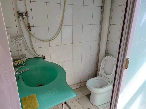 沈阳沈河大西涌泉铁路小区南向采光好供暖好 怀远门地铁口 沈达大厦