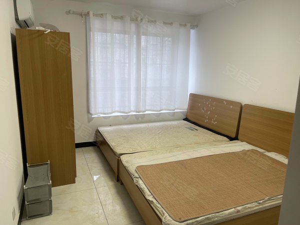 海宁长安镇农发区东方嘉苑(海宁)长安地铁口 学校旁东方嘉苑两室精装出租1500 随时看房民电出租房源真实图片