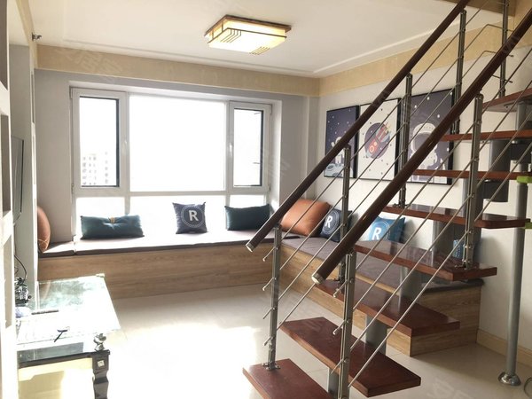 威海经区杨家滩信泰龙跃国际龙跃国际复室两室精装修长租短租都行出租