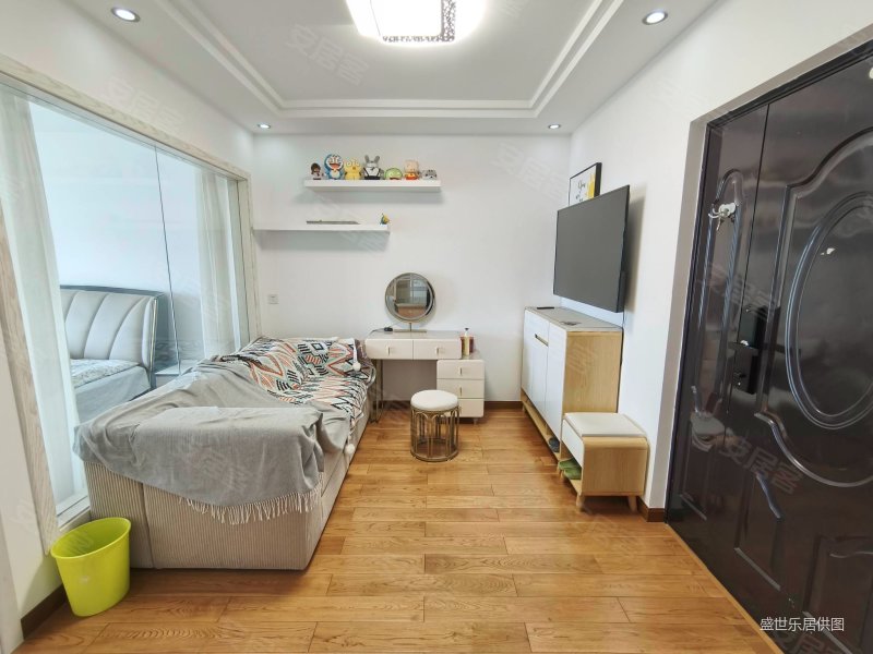 润欣花园 精装修 小户型 景观楼层 采光好 独立阳台 有钥匙