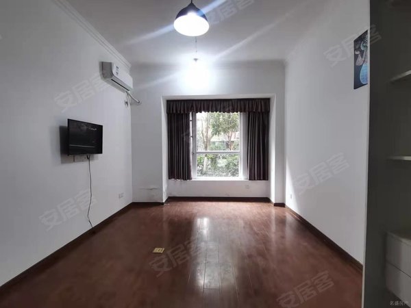 乐山市中肖坝滟澜洲花漾里1500元!