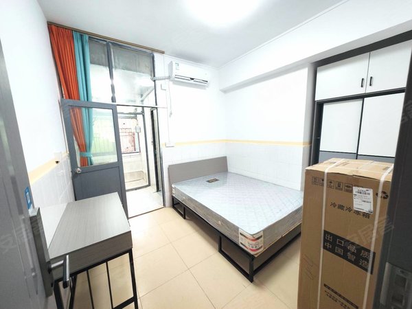 深圳龙华大浪平和雅苑(首月5折)押一单间 拎包入住 大浪商业中心 阳台