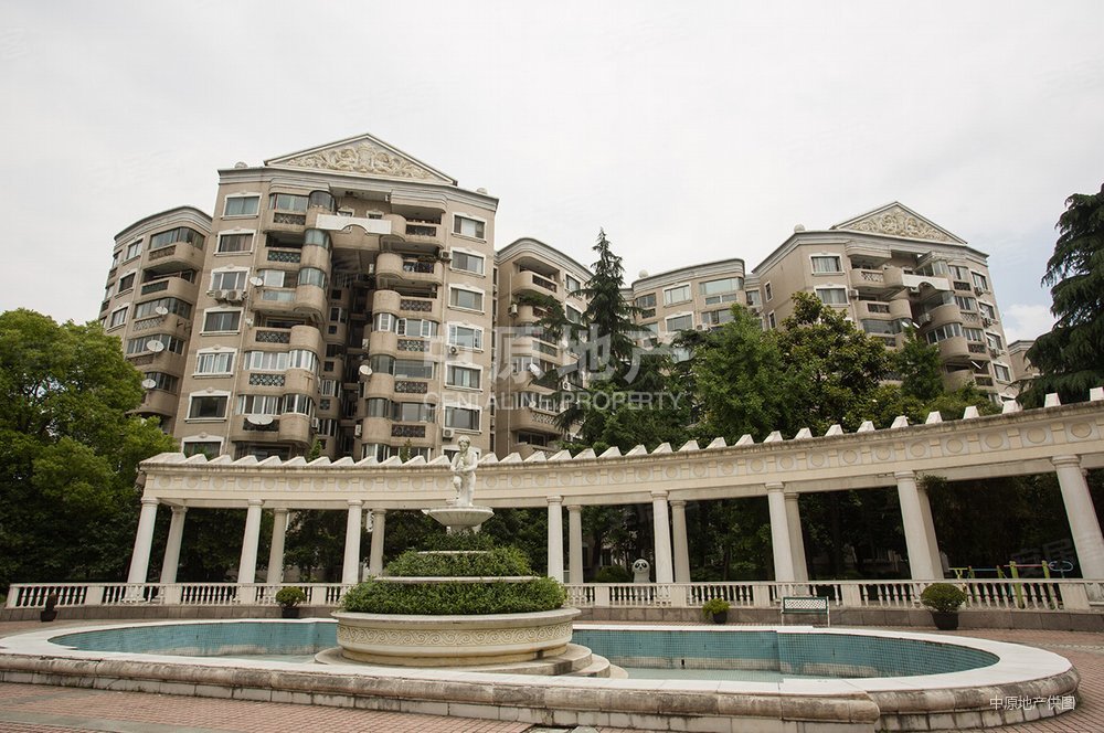 名都城(一期)2室2厅1卫107.27㎡南928万