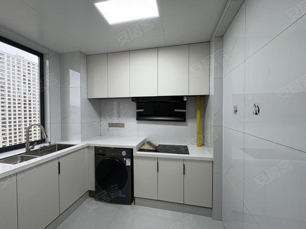 金华东阳横店屏岩南苑屏岩南苑，精装修，两室，拎包入住，看房方便出租房源真实图片