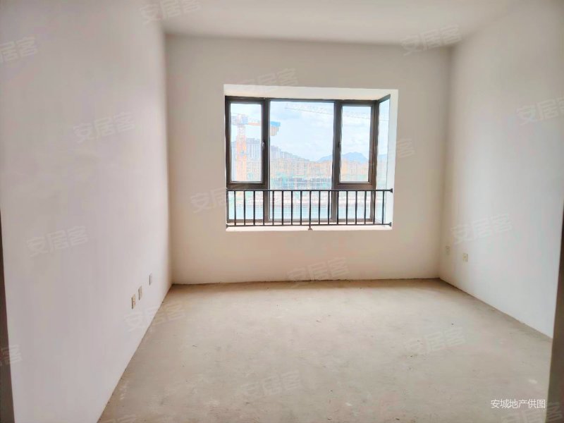 随时可以看房!,万科银海泊岸江樾二手房,128万,4室2厅,2卫,144.