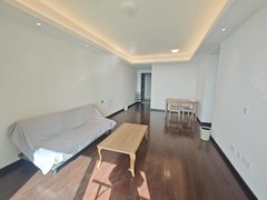 武汉汉南汉南城区绿地城协子河畔D区押一付一包网，无中，配套齐全拎包入住出租房源真实图片