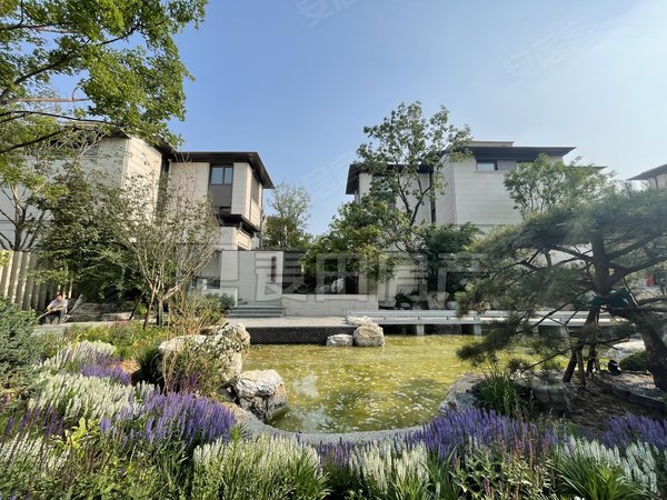 北京朝阳孙河景粼原著(东区公寓住宅)首租 带车位 空房 主卧客厅南 明