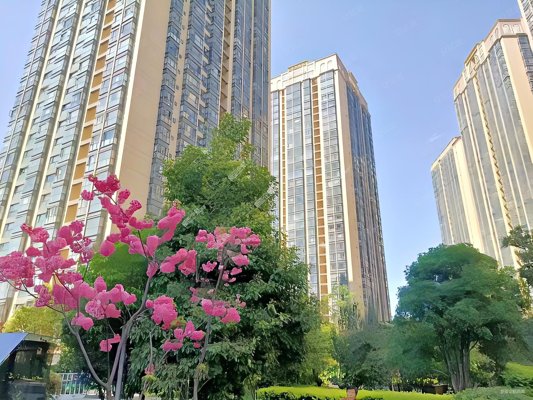 二环边圣世一品小区环境优雅急售