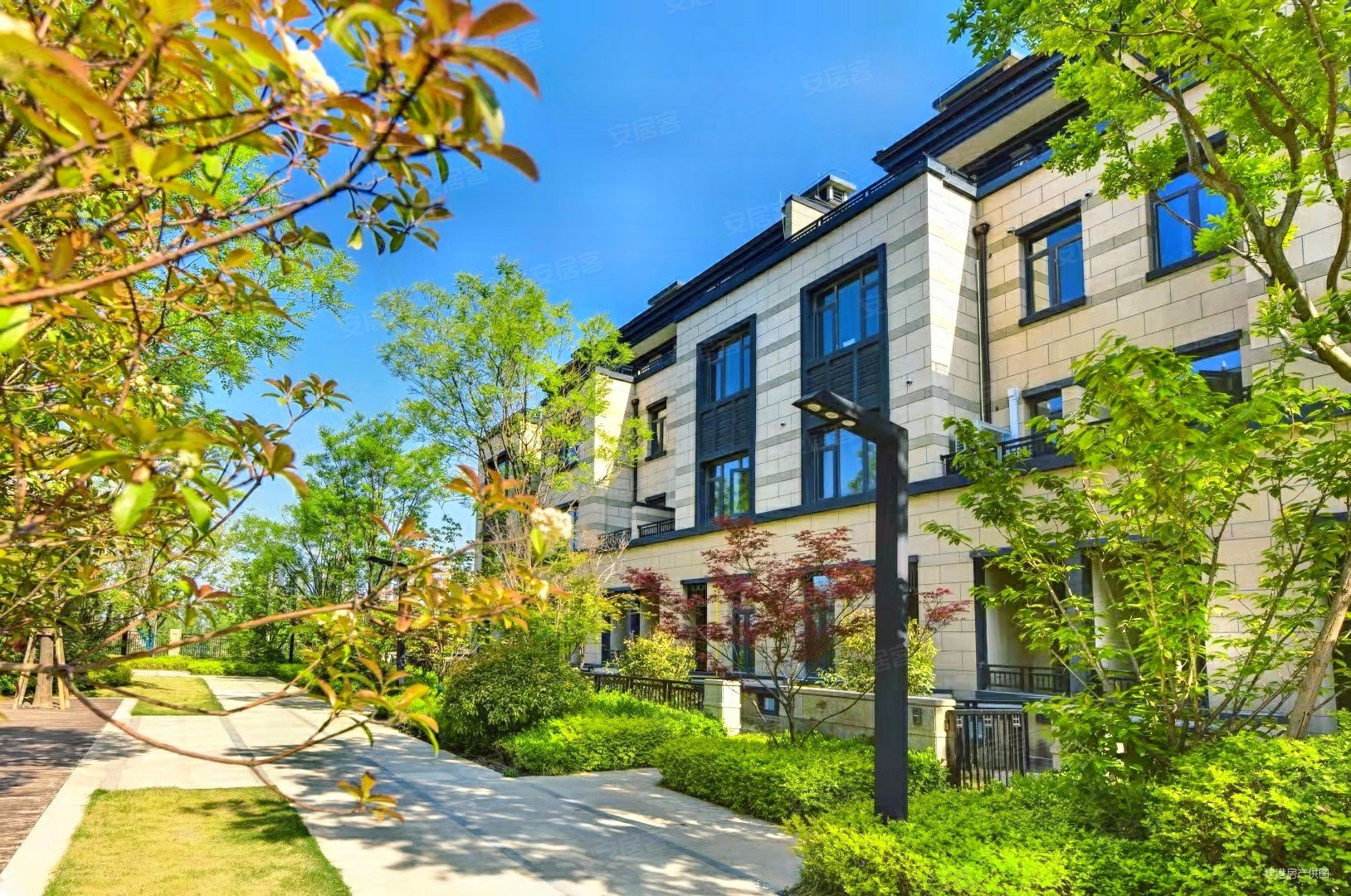 急售绿地香湖湾洋房现房126平4室采光好外国语随时看房