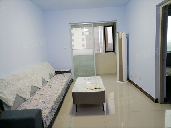 莱芜莱城莱城城区安泰华府市医院旁电梯房,家具家电齐全,拎包即住!