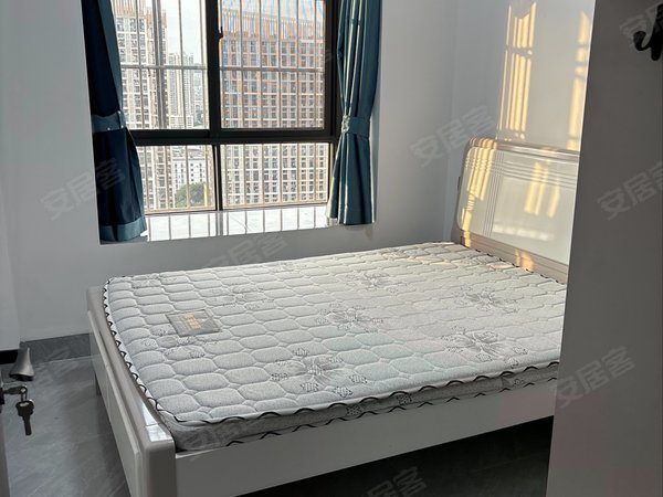 【多图】江湾尊府,石埠租房,急租,西乡塘客运站地铁口附近,押一付一