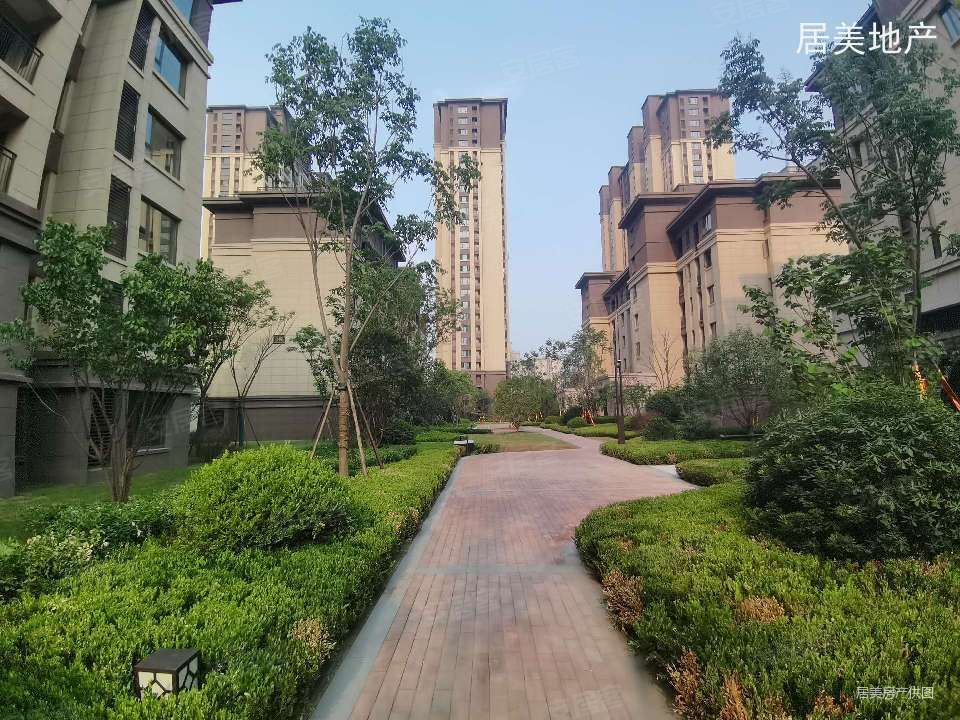 洛阳房产网>洛阳二手房>宜阳二手房>城区二手房>中骏雍景湾>