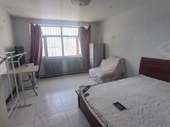 兴安盟乌兰浩特五一广场盟蒙医院道南,步梯2楼,一室零厅,拎包入住,押一付一。出租房源真实图片
