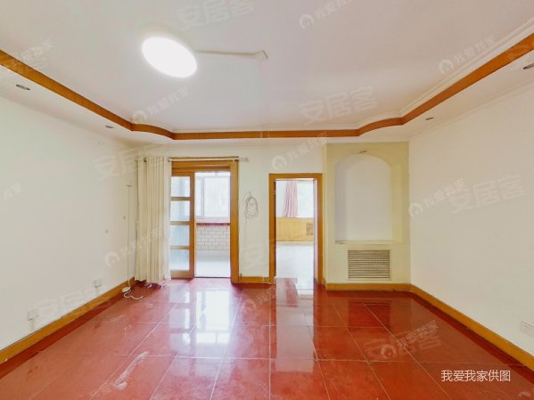 龙兴园中区南北三居室低楼层户型方正诚意出售