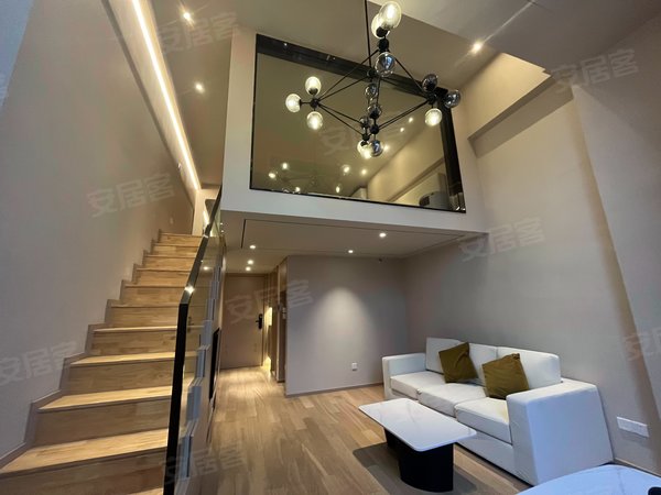 上海浦东金桥融创精彩天地融创精彩天地 loft公寓 精装修 电梯房 配套