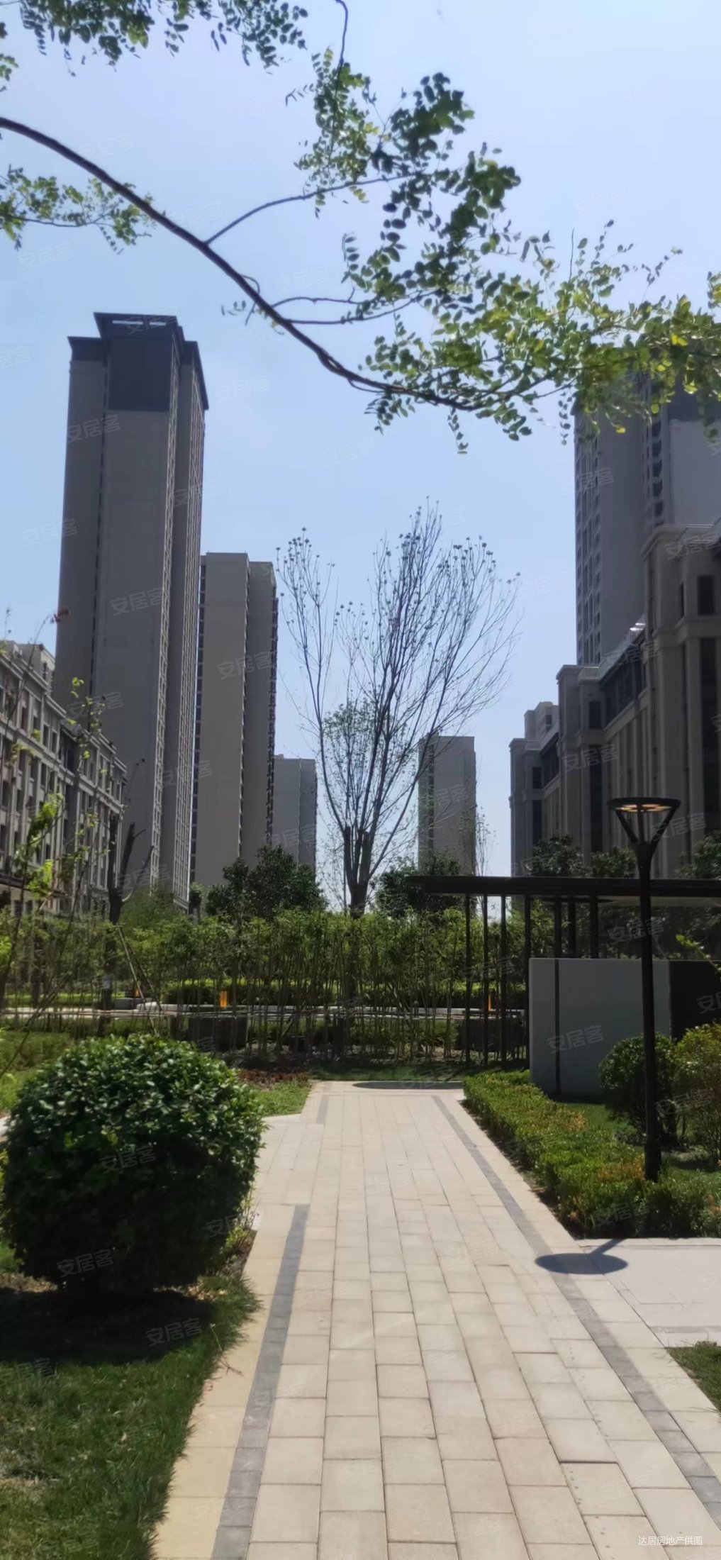 天成华境4室2厅3卫190㎡南北450万