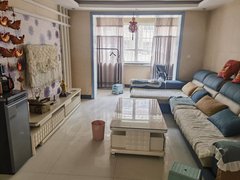 喀什喀什市喀什城区房子在2楼，需要年付，家具齐全，拎包入住。出租房源真实图片