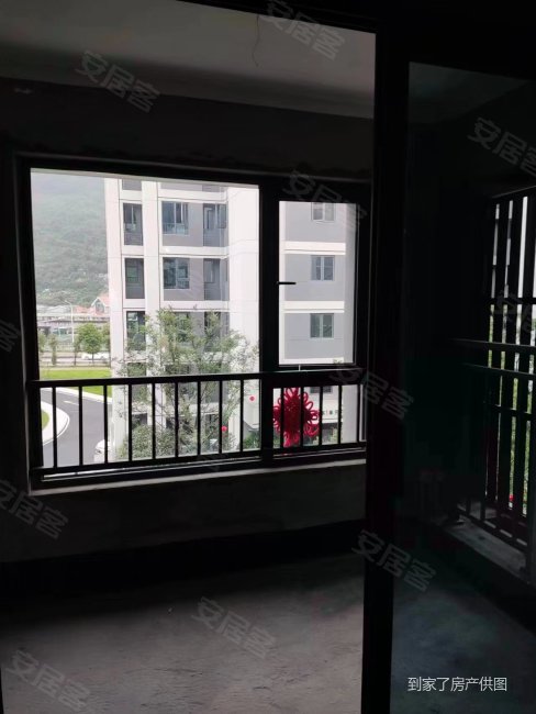 闽侯地铁口旁的江景洋房社区,国贸上江原墅二手房,49万,2室2厅,1卫,63