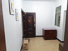 郴州北湖五岭广场房子光线好阳光明媚拎包入住，空气对流出租房源真实图片