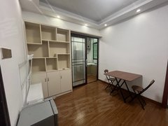 醴陵太一商城醴陵市区醴陵精装修公寓可拎包入住,随时看房,停车方便采光好出租房源真实图片