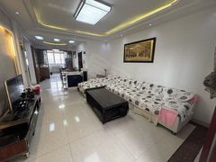 如皋长江镇长江镇政府华灿公寓2室精装修 康辉班车点 购物方便 双阳台 采光好出租房源真实图片