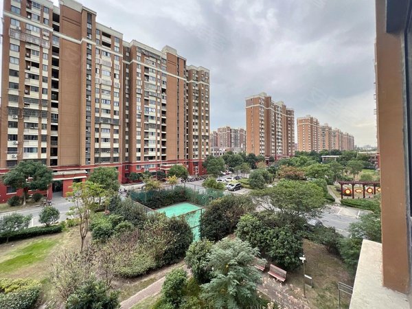 【多图】申城佳苑二期a块,张江租房,近期特价活动!